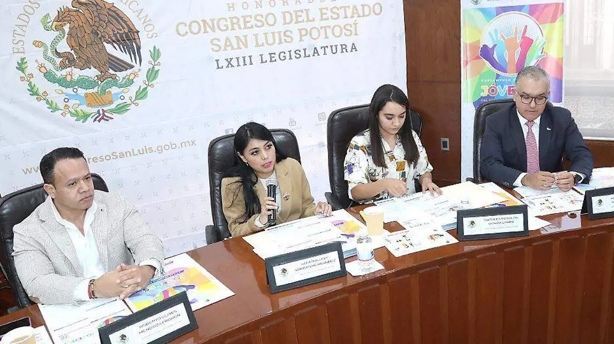 Presentación de la Convocatotia para el Parlamento de Las y Los Jovenes